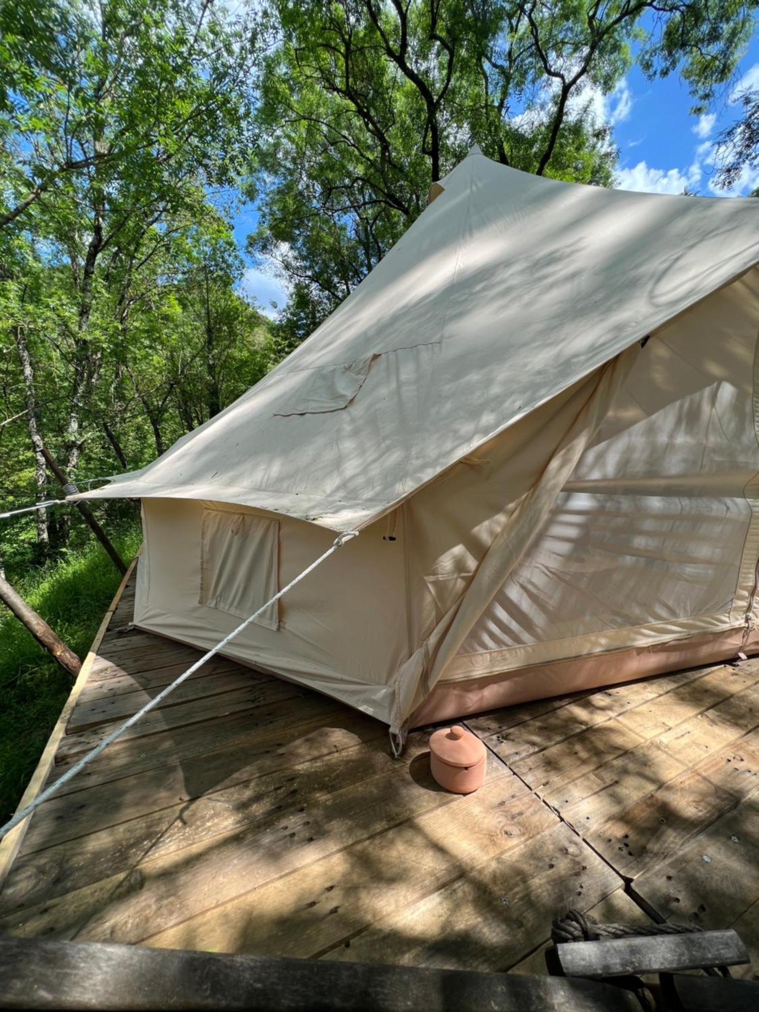 Tente Lodge En Pleine Nature Sumène Zewnętrze zdjęcie